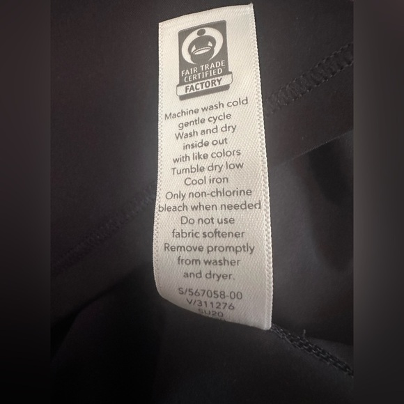 NEW Women’s Athleta Accelerate Tank, Black, Size M, NWOT - Picture 7 of 7